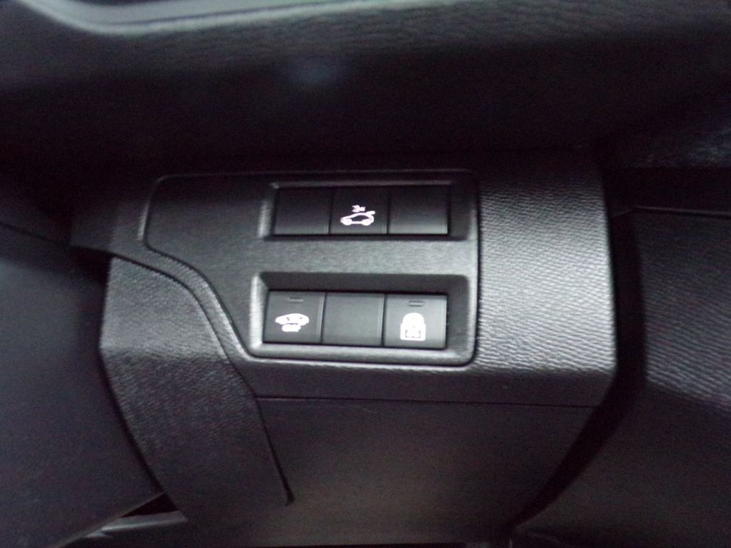 Used Peugeot 5008 2020 for sale - 77336617: Photo 28