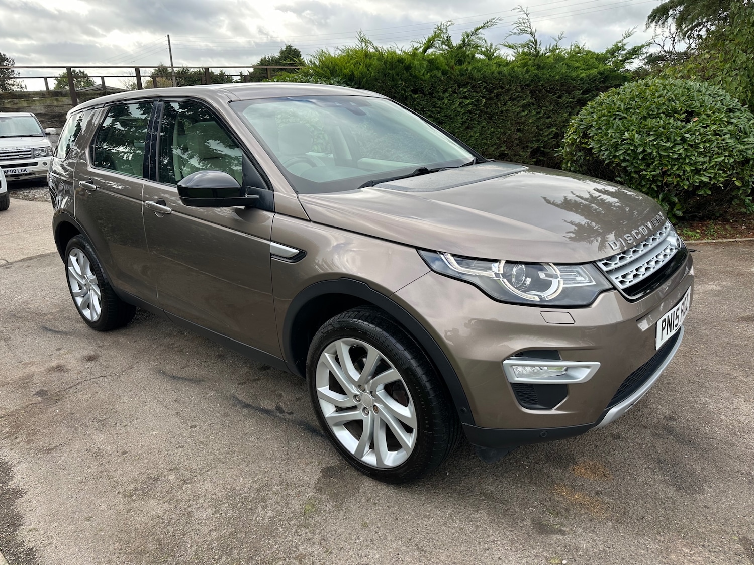 Used Land Rover Discovery Sport 2015 for sale - 76364023: Photo 1