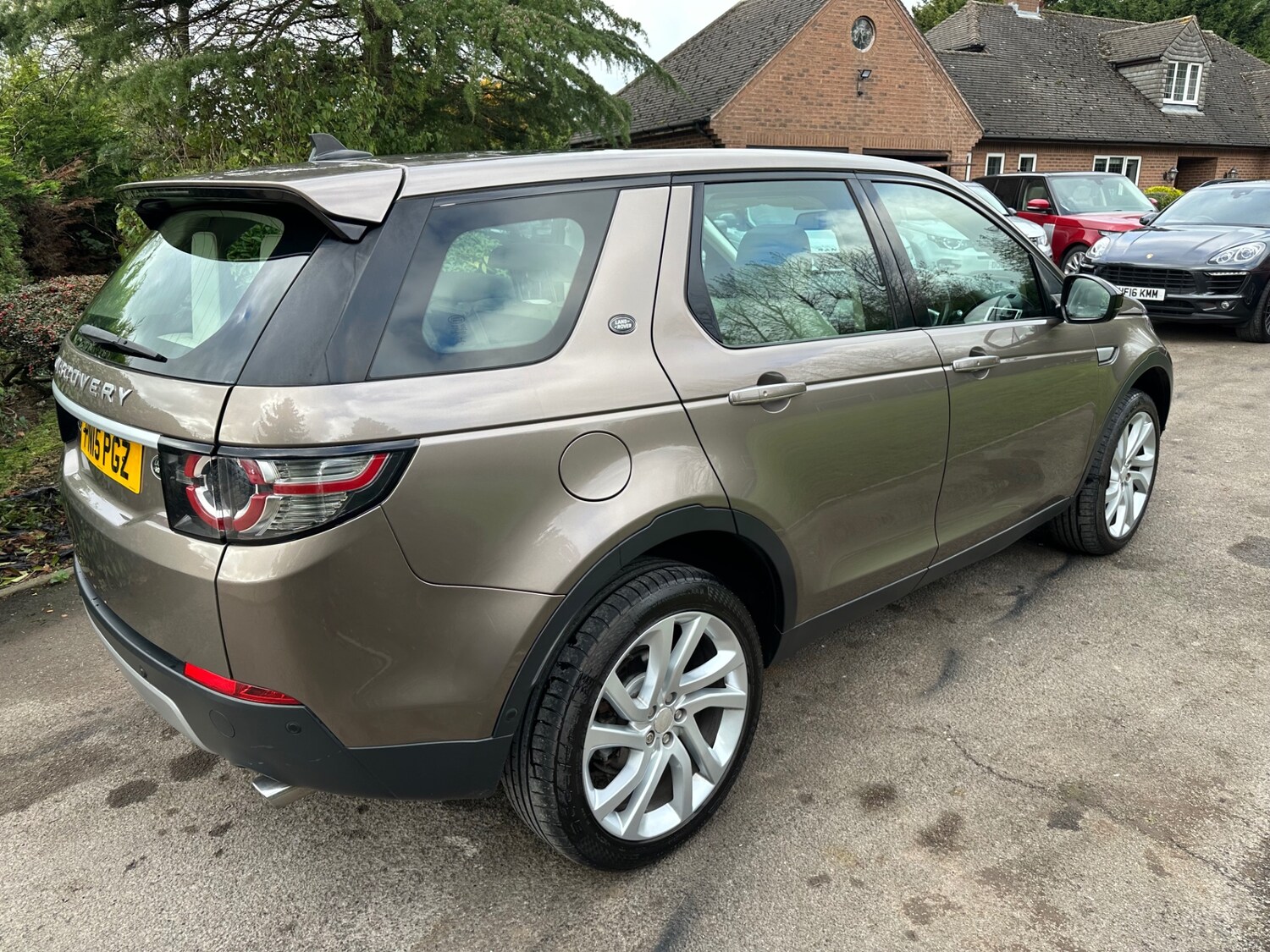 Used Land Rover Discovery Sport 2015 for sale - 76364023: Photo 11