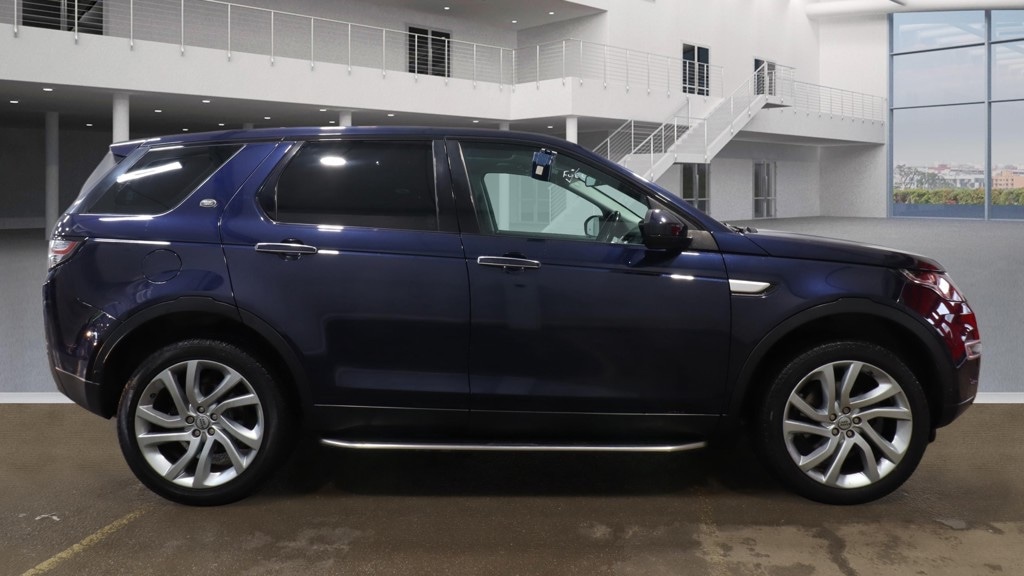 Used Land Rover Discovery Sport 2016 for sale - 77778951: Photo 6