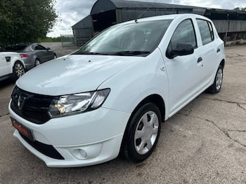 Used Dacia Sandero 2013 for sale - 79697085: Photo