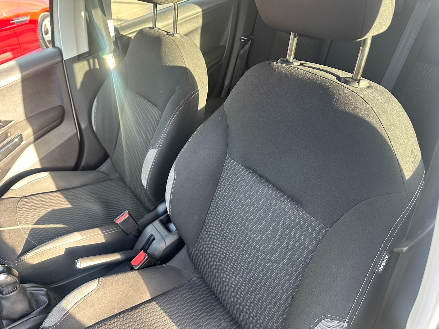 Used Peugeot 208 2015 for sale - 77836735: Photo 15