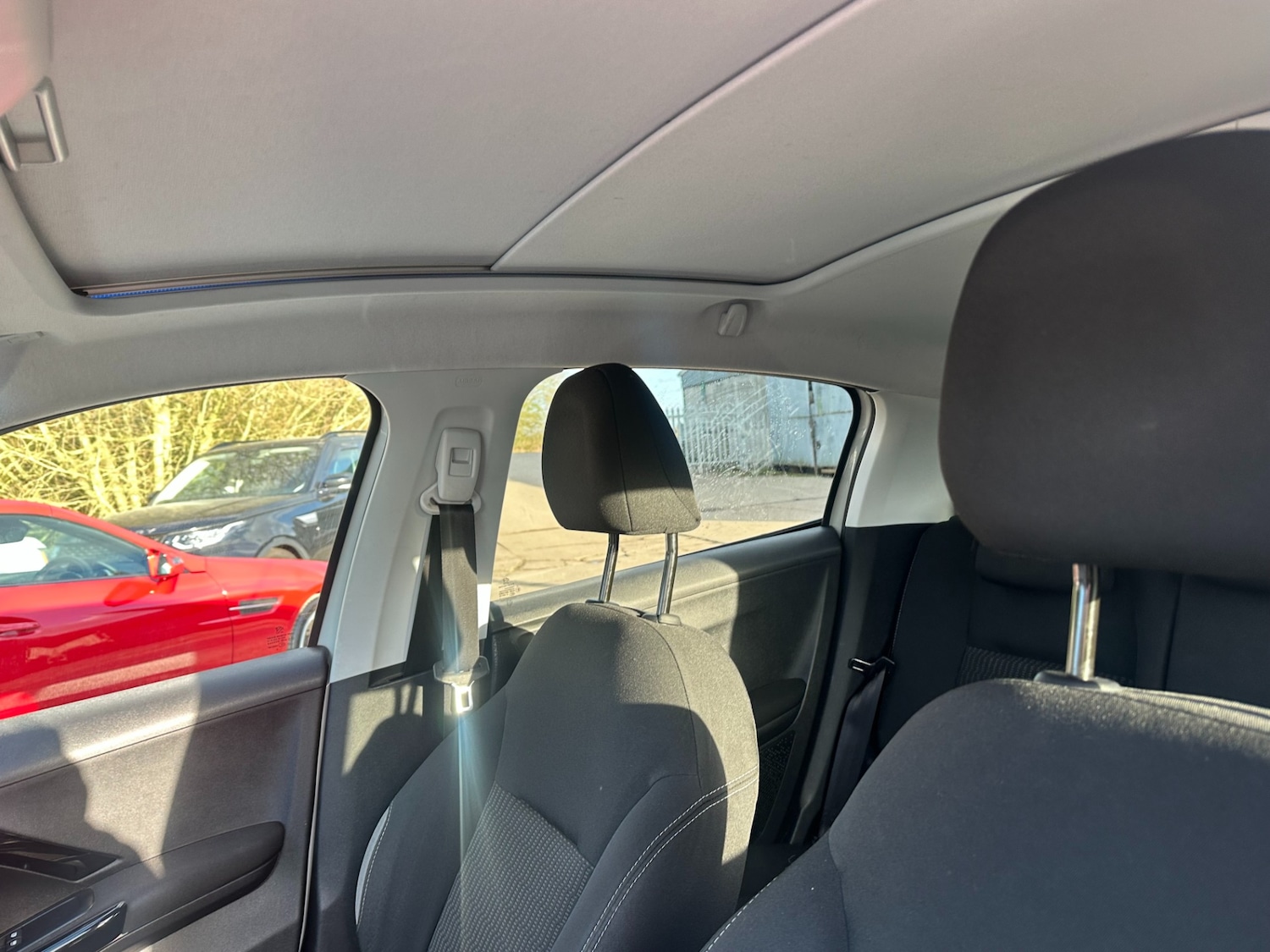 Used Peugeot 208 2015 for sale - 77836735: Photo 16