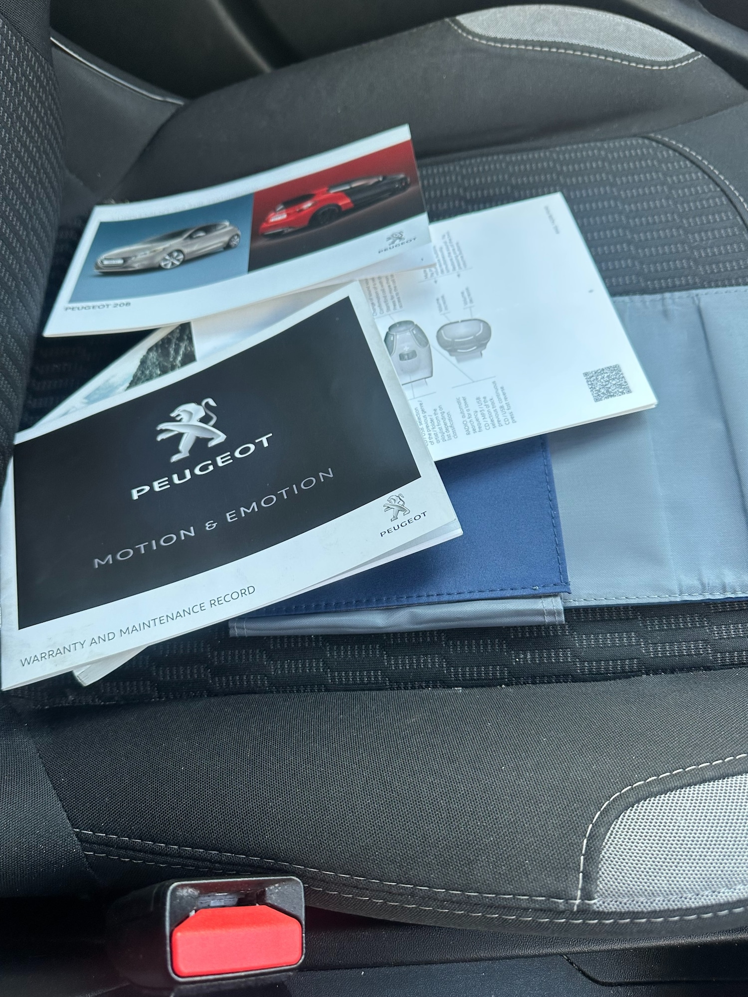 Used Peugeot 208 2015 for sale - 77836735: Photo 20