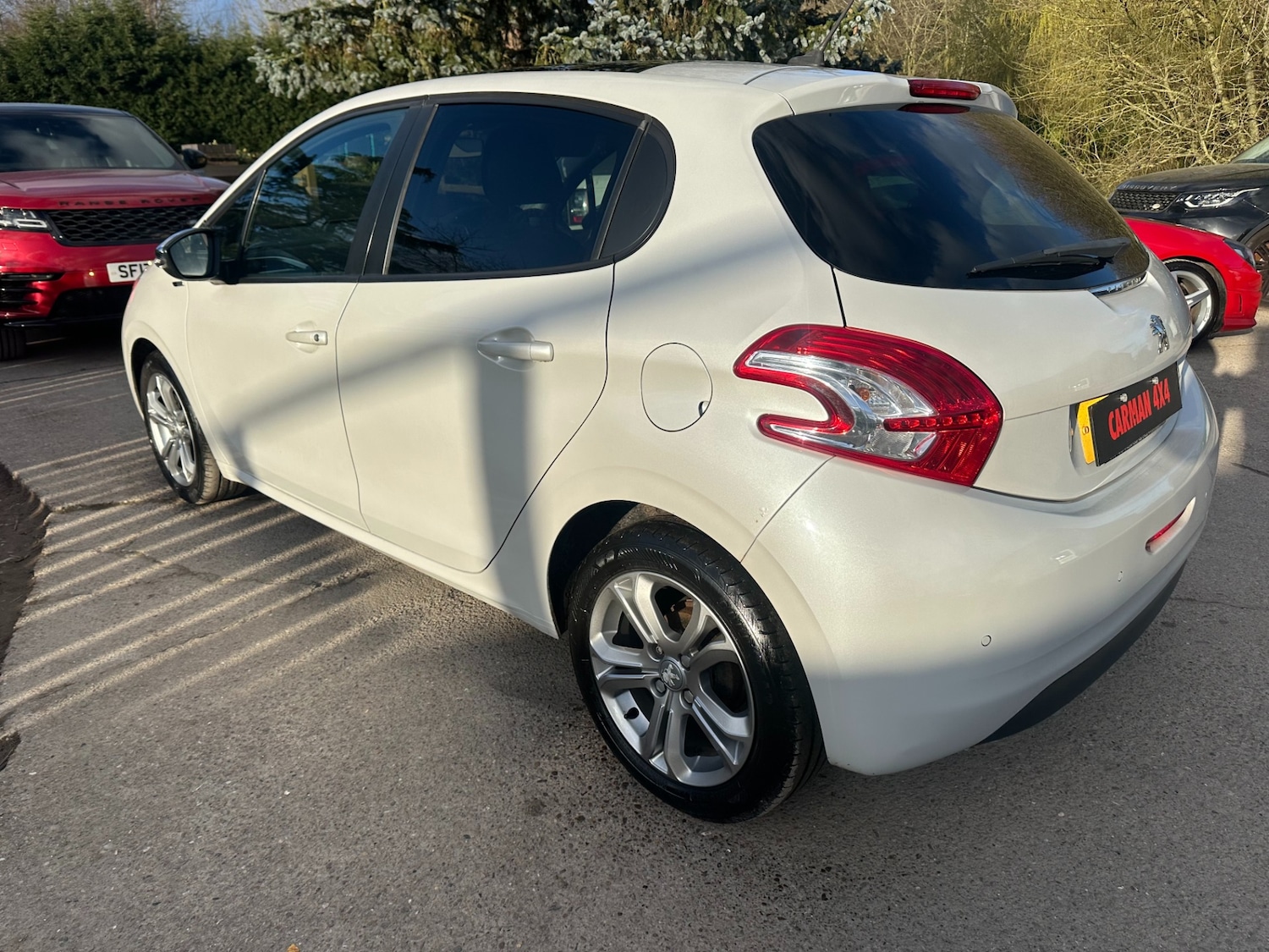 Used Peugeot 208 2015 for sale - 77836735: Photo 4