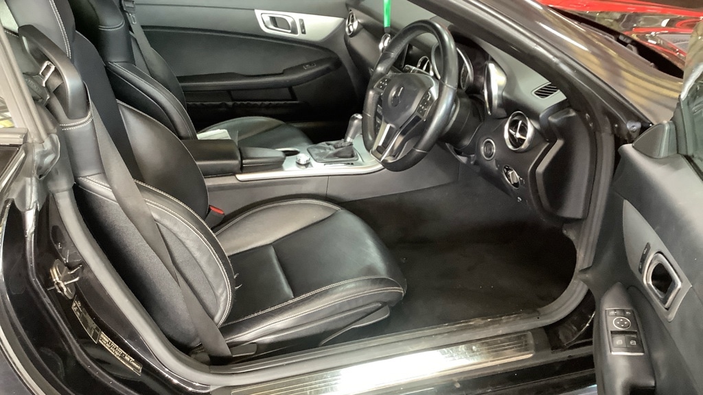 Used Mercedes-Benz SLK 2013 for sale - 77731139: Photo 15