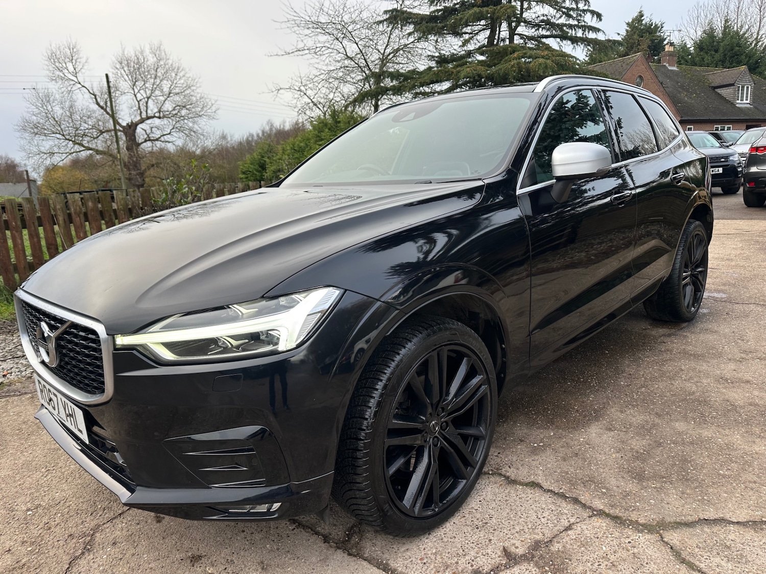 Used Volvo XC60 2017 for sale - 76799525: Photo 1