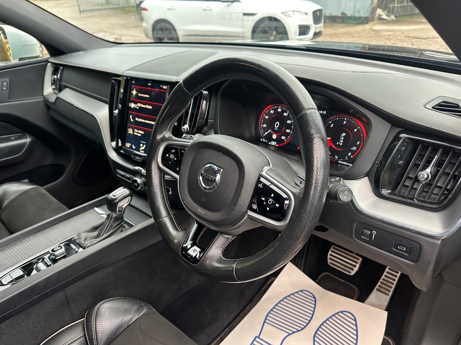 Used Volvo XC60 2017 for sale - 76799525: Photo 12