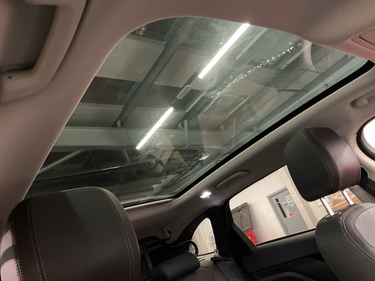 Used Jaguar F-Pace 2017 for sale - 76895010: Photo 8