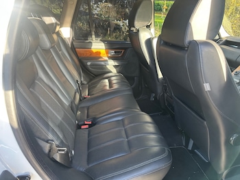 Used Land Rover Range Rover Sport 2010 for sale - 76777380: Photo