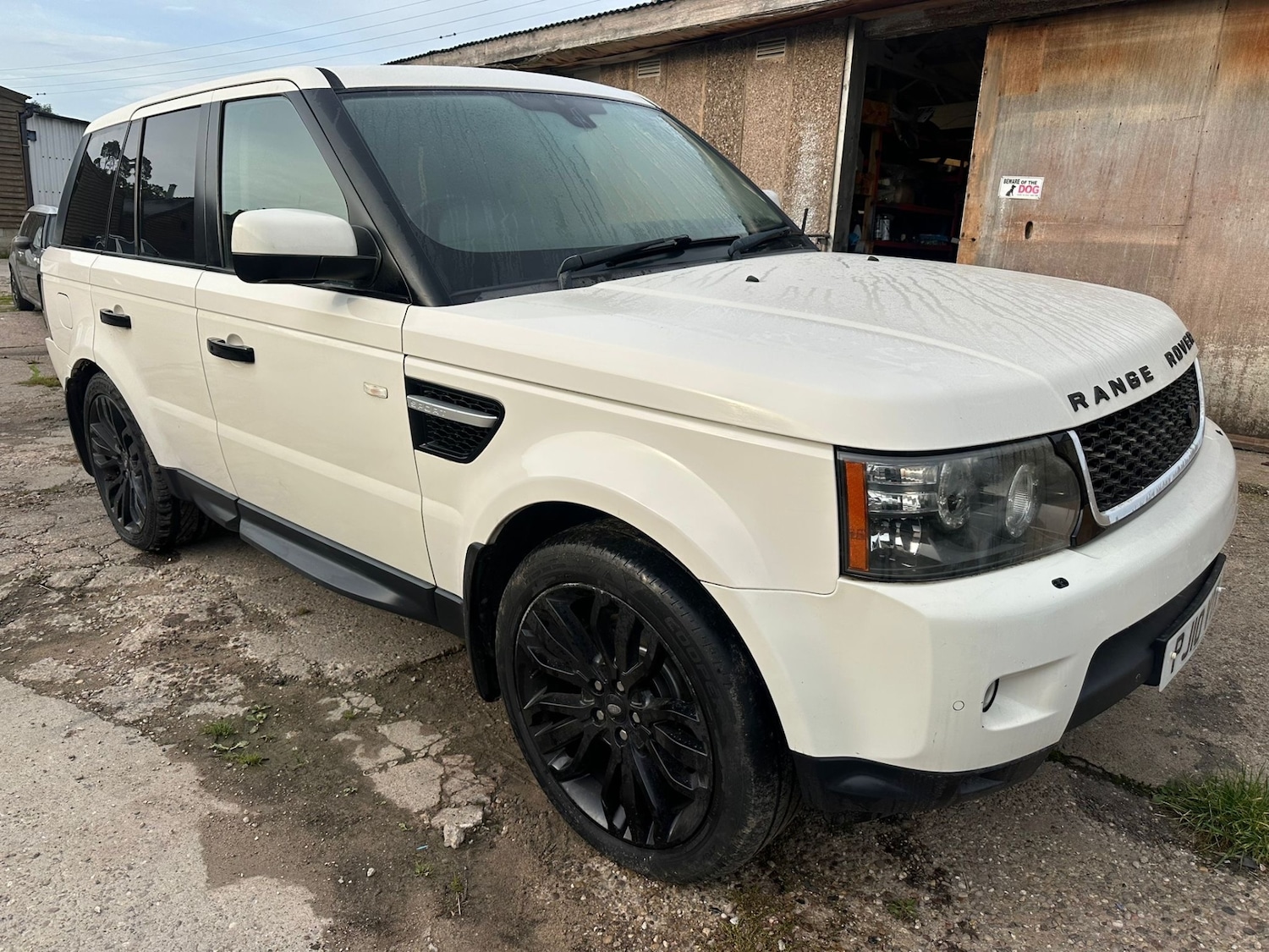Used Land Rover Range Rover Sport 2010 for sale - 76176616: Photo 1