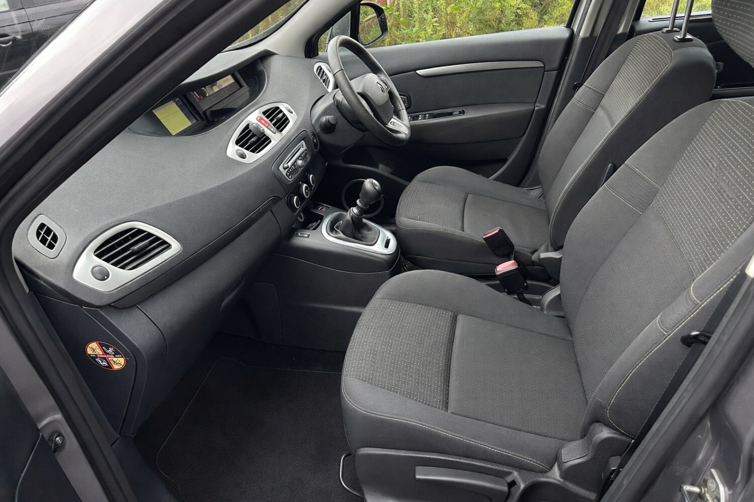 Used Renault Grand Scenic 2011 for sale - 77746400: Photo 10