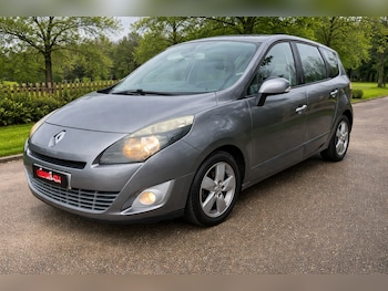 Used Renault Grand Scenic 2011 for sale - 77746400: Photo