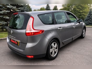 Used Renault Grand Scenic 2011 for sale - 77746400: Photo