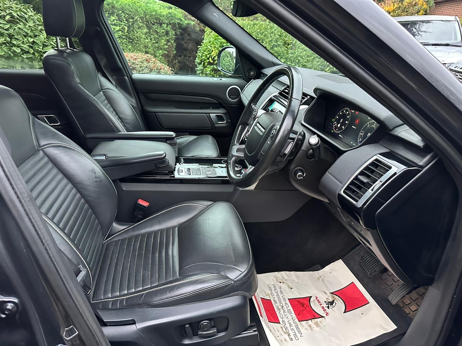 Used Land Rover Discovery 2018 for sale - 76557042: Photo 16