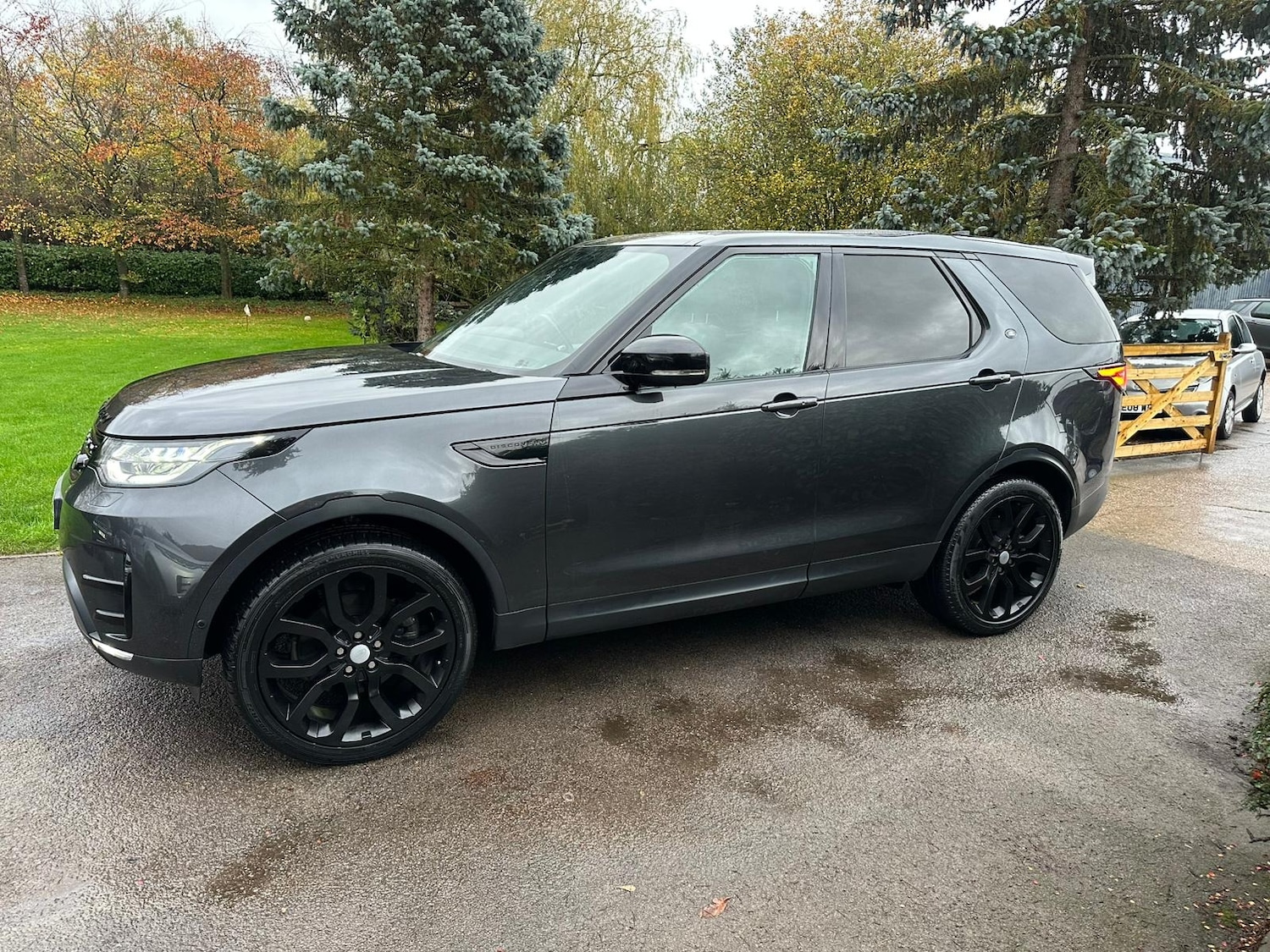 Used Land Rover Discovery 2018 for sale - 76557042: Photo 6