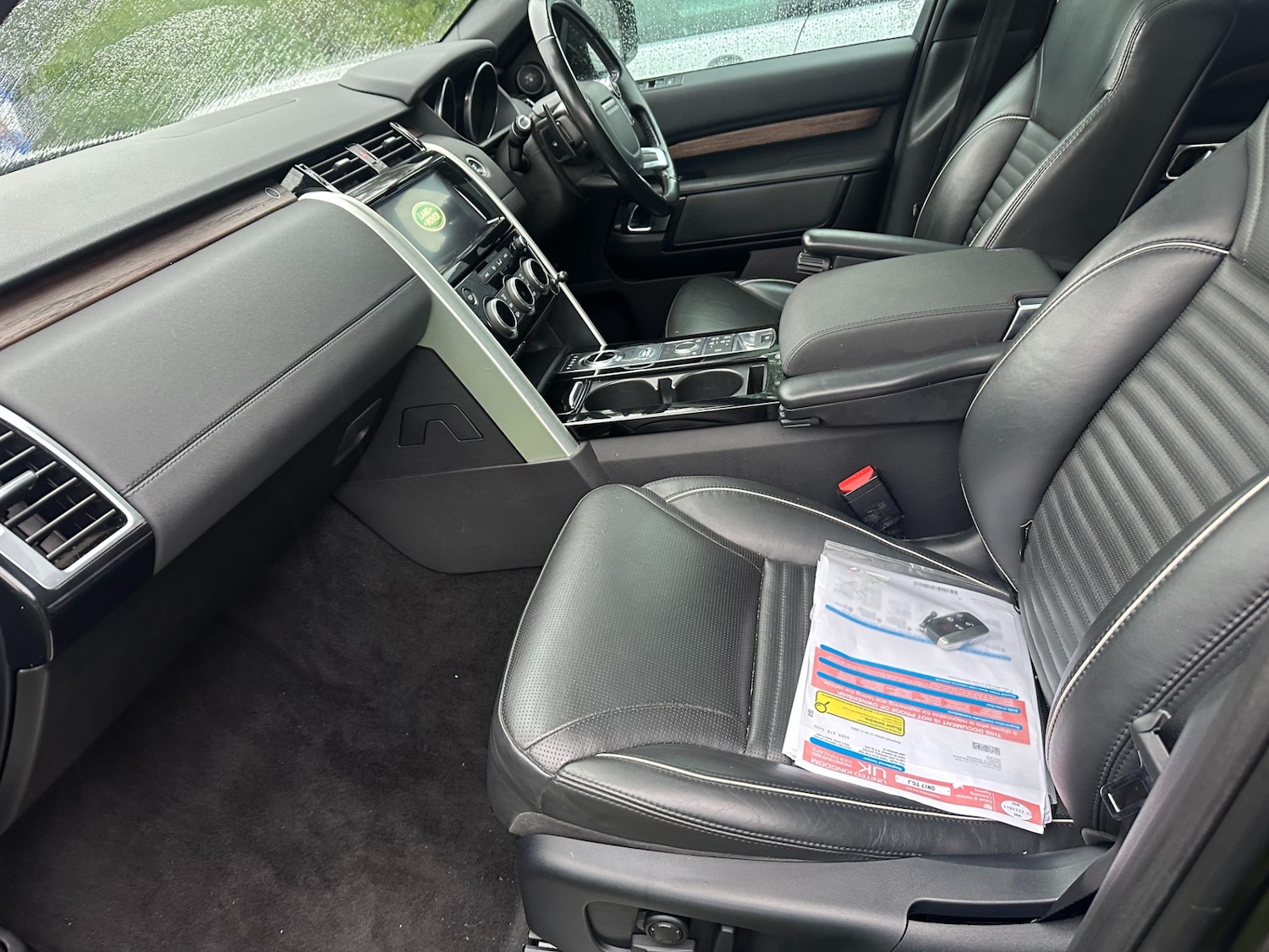 Used Land Rover Discovery 2017 for sale - 76541642: Photo 10