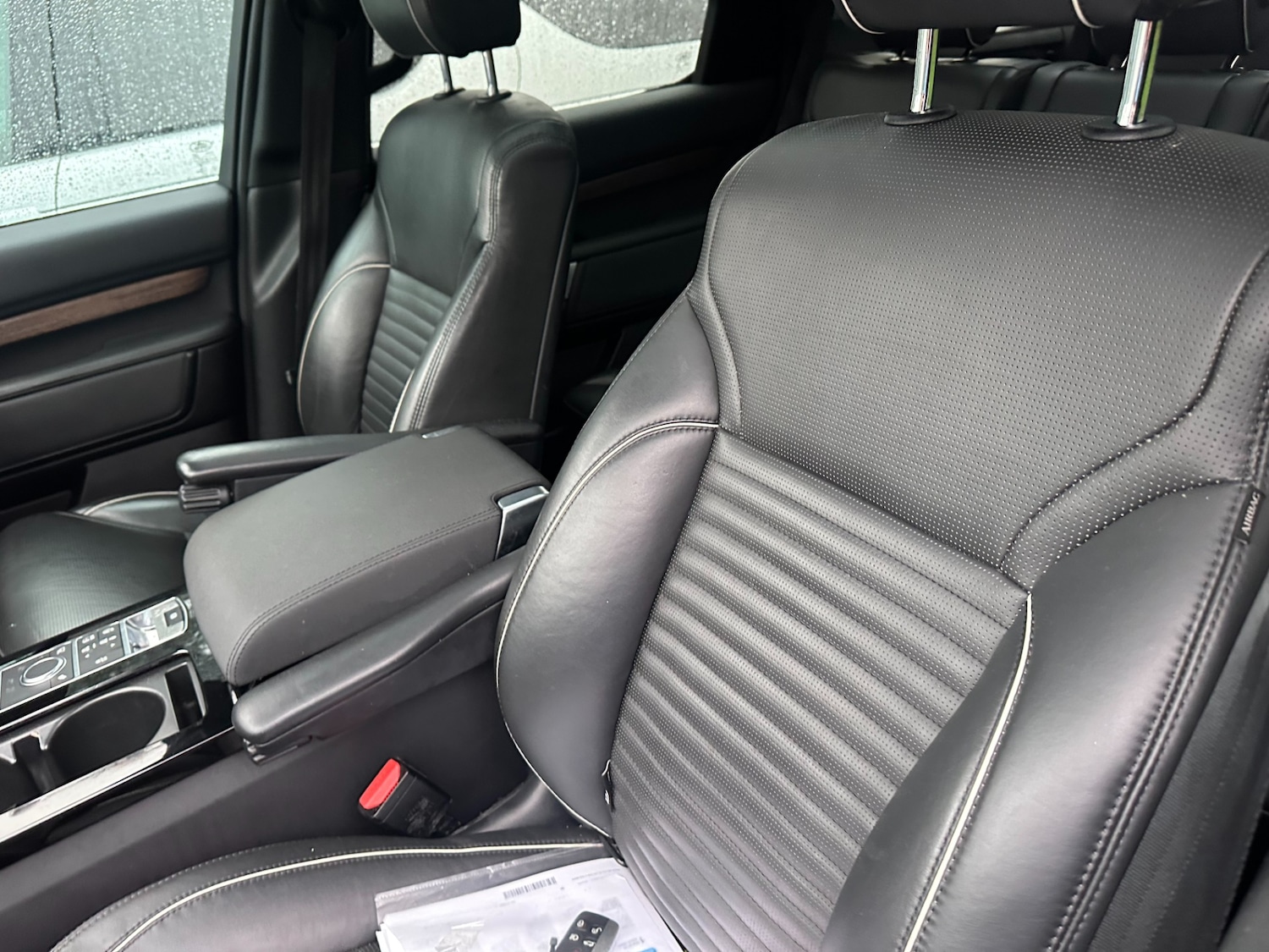 Used Land Rover Discovery 2017 for sale - 76541642: Photo 12