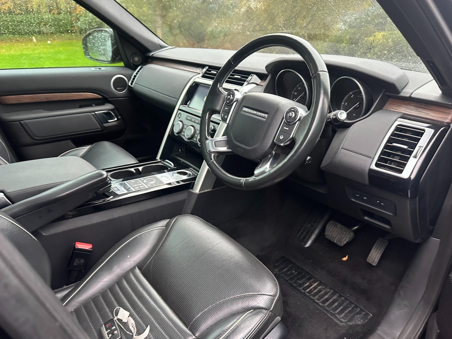 Used Land Rover Discovery 2017 for sale - 76541642: Photo 15