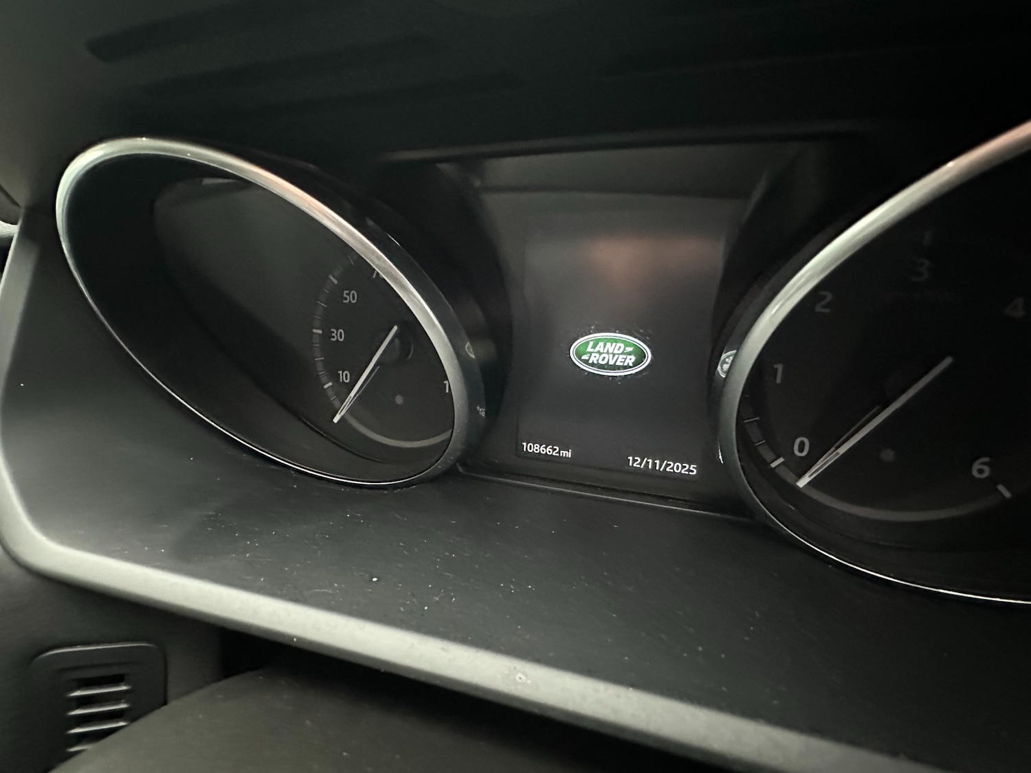 Used Land Rover Discovery 2017 for sale - 76541642: Photo 17