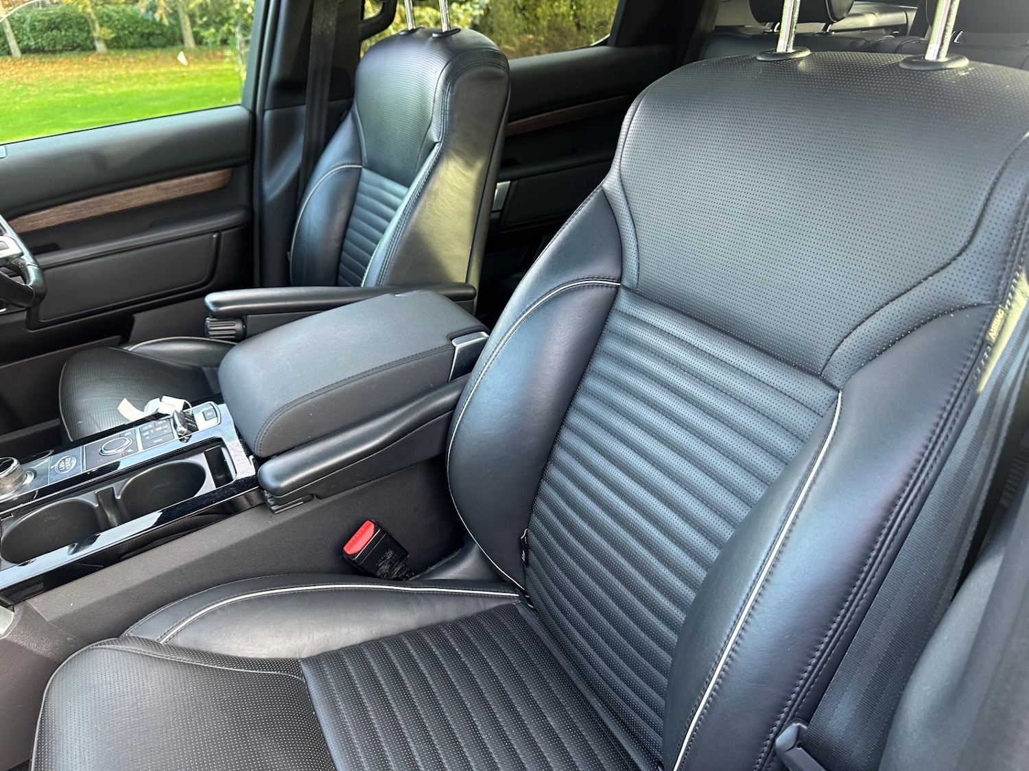 Used Land Rover Discovery 2017 for sale - 76541642: Photo 19