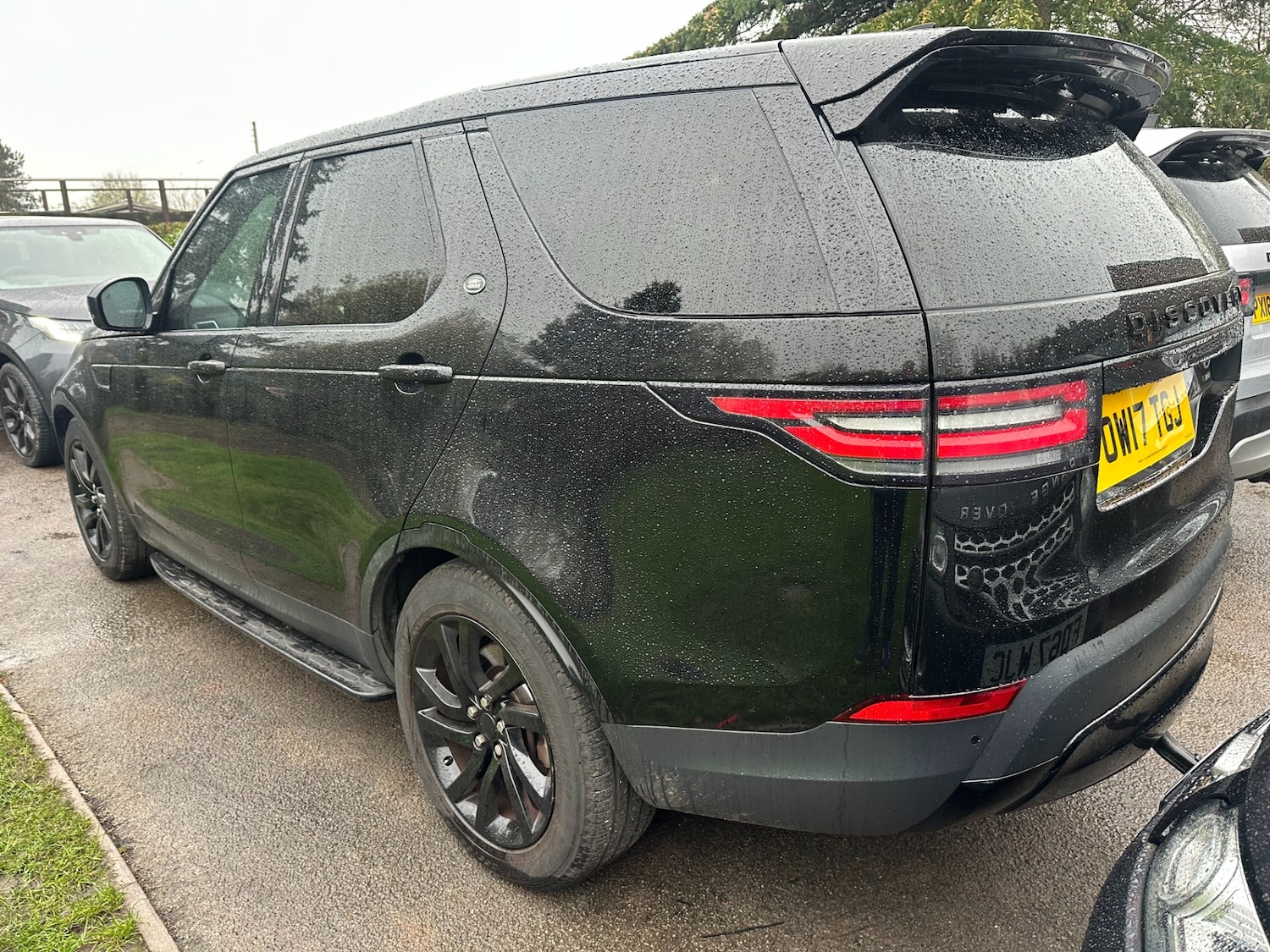 Used Land Rover Discovery 2017 for sale - 76541642: Photo 5