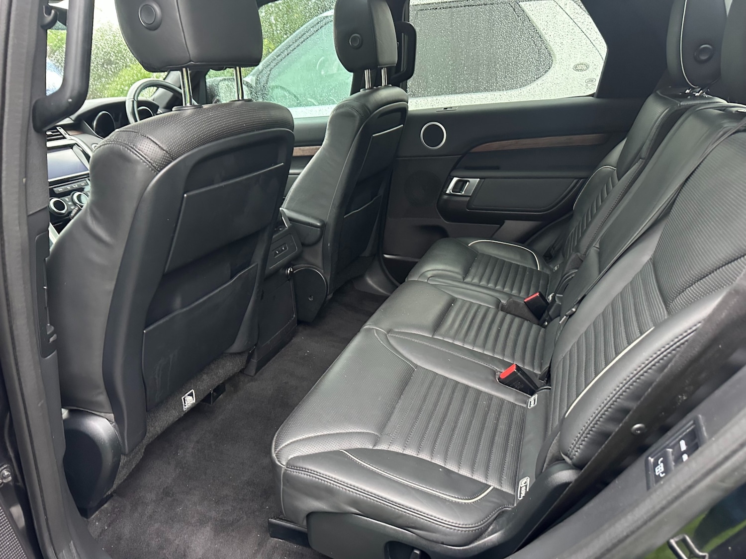 Used Land Rover Discovery 2017 for sale - 76541642: Photo 9