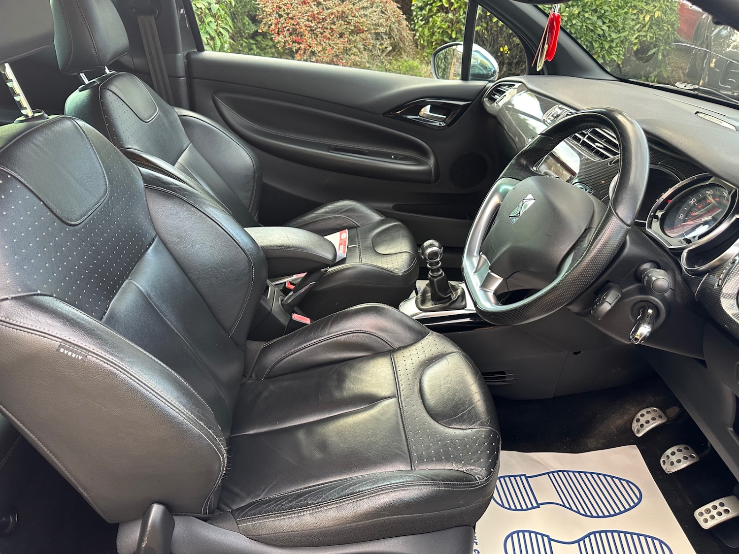 Used Citroen DS3 2013 for sale - 76694645: Photo 13