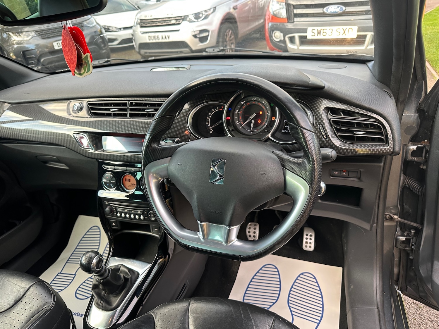 Used Citroen DS3 2013 for sale - 76694645: Photo 15