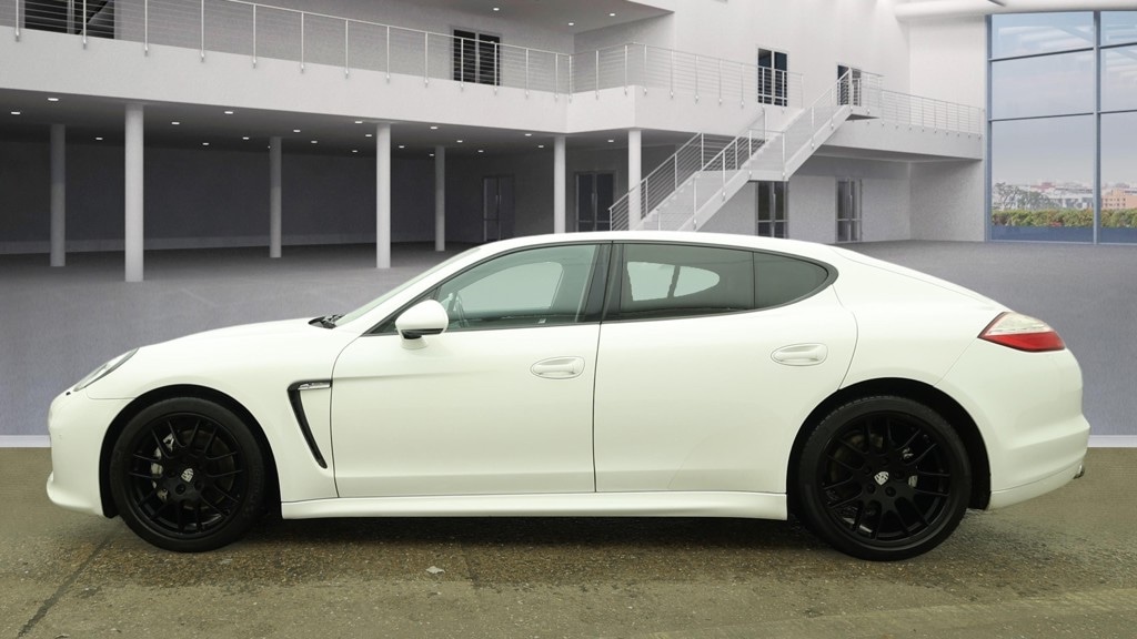 Used Porsche Panamera 2010 for sale - 77356974: Photo 10