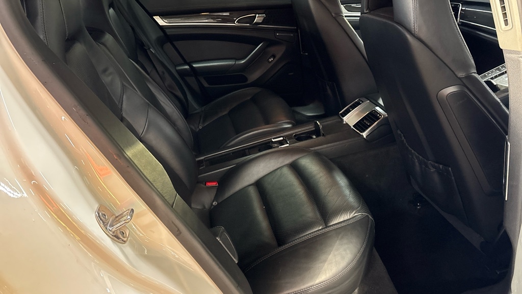 Used Porsche Panamera 2010 for sale - 77356974: Photo 16