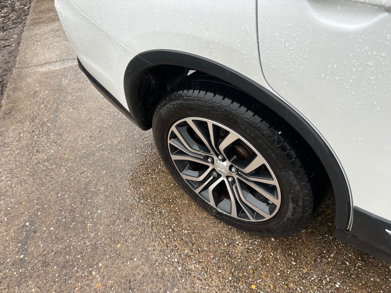 Used Mitsubishi Outlander 2018 for sale - 77045680: Photo 16