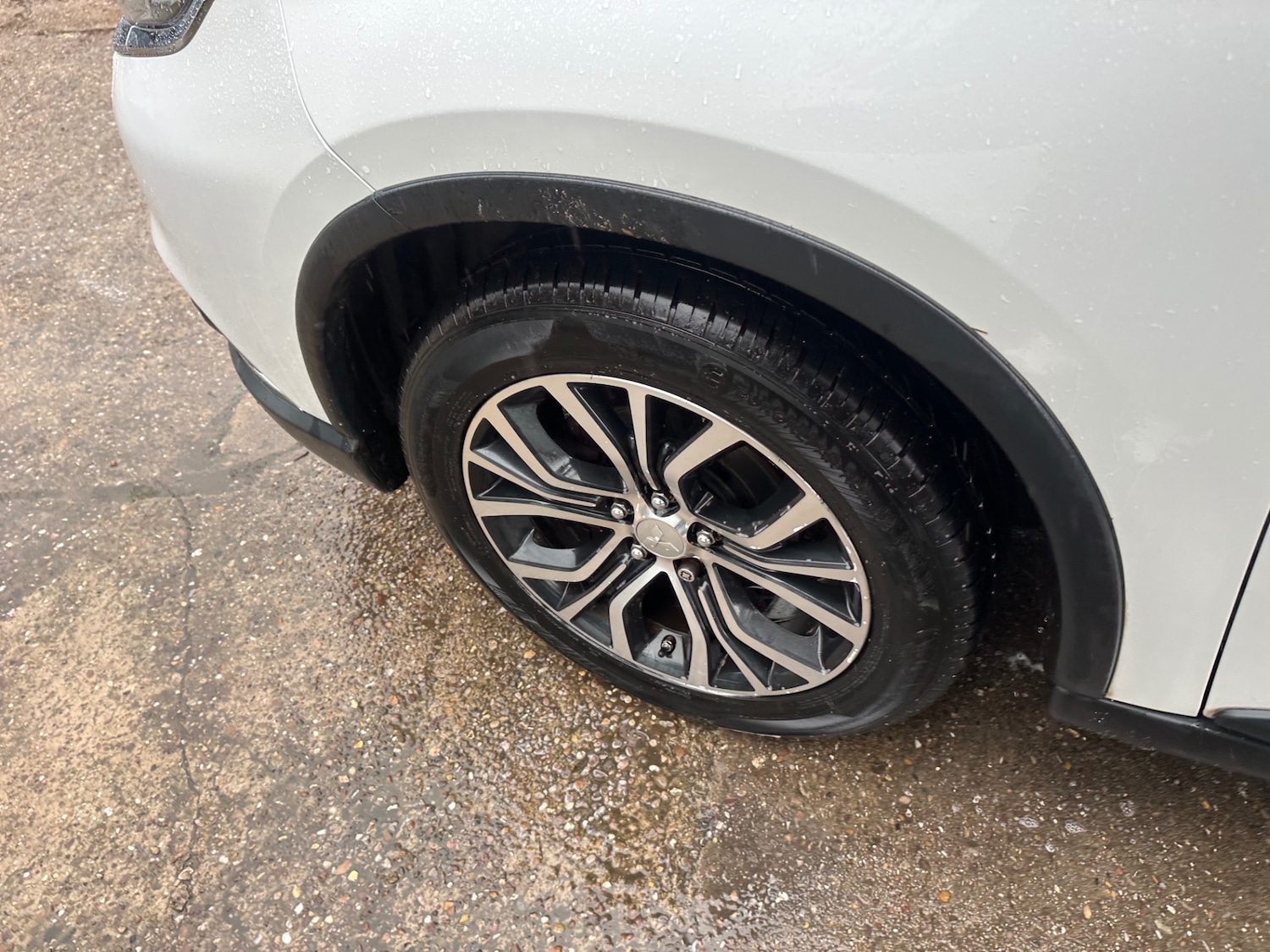 Used Mitsubishi Outlander 2018 for sale - 77045680: Photo 21