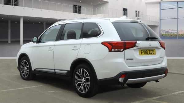 Used Mitsubishi Outlander 2018 for sale - 77045680: Photo 3
