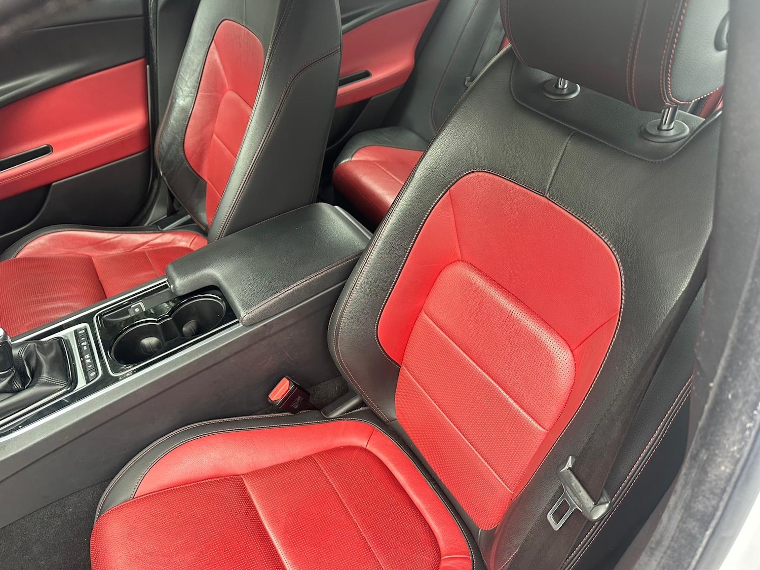 Used Jaguar XE 2017 for sale - 78090705: Photo 13