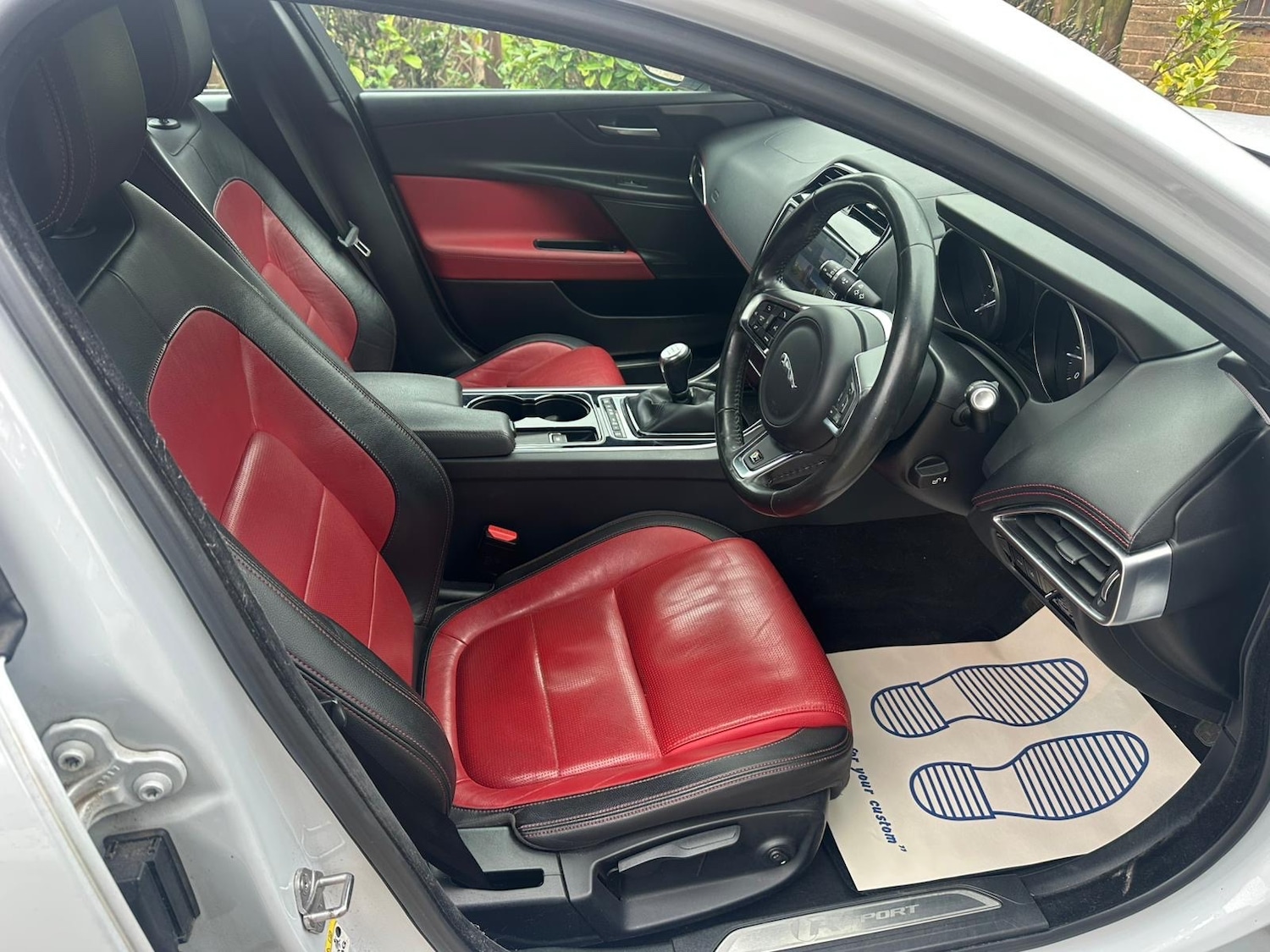 Used Jaguar XE 2017 for sale - 78090705: Photo 9