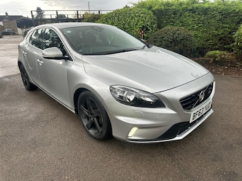 Volvo - V40