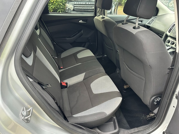 Used Ford Focus 2011 for sale - 76098055: Photo 7