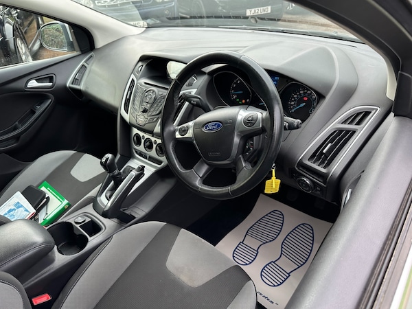 Used Ford Focus 2011 for sale - 76098055: Photo 9