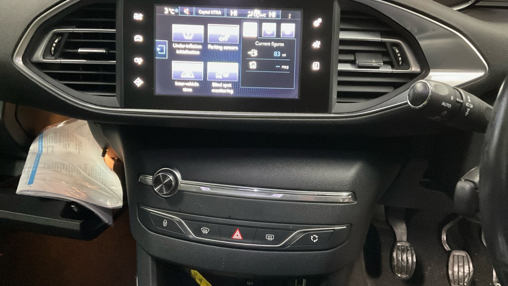 Used Peugeot 308 2015 for sale - 77361547: Photo 10