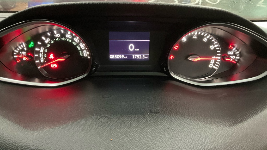 Used Peugeot 308 2015 for sale - 77361547: Photo 11