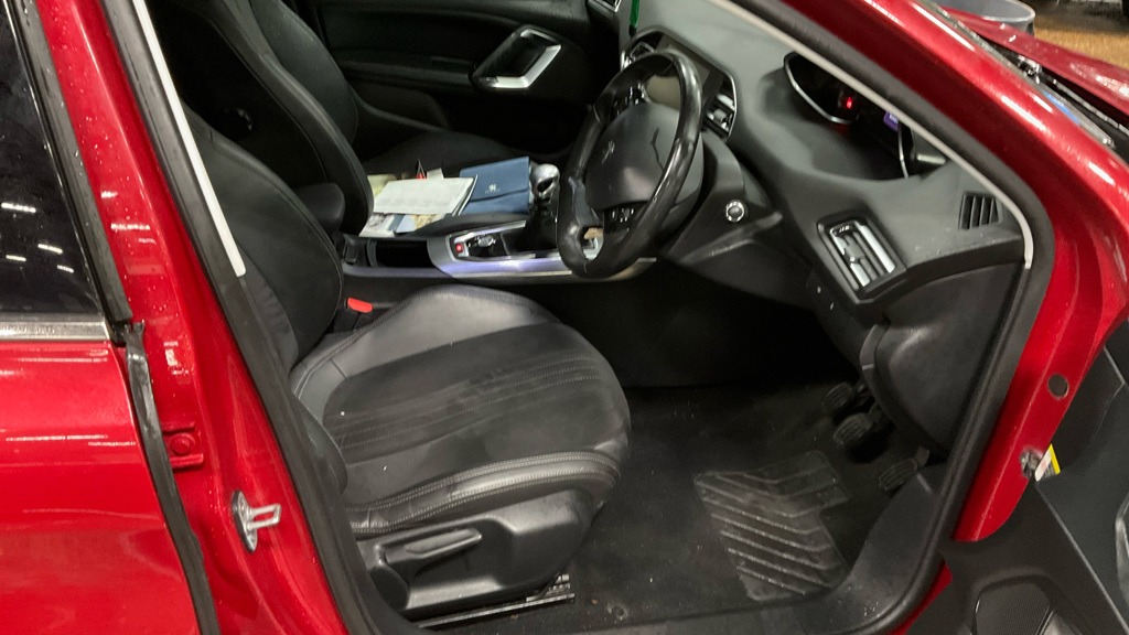 Used Peugeot 308 2015 for sale - 77361547: Photo 8