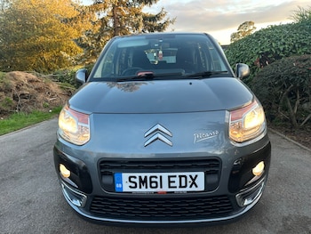 Used Citroen C3 Picasso 2011 for sale - 76217922: Photo 2