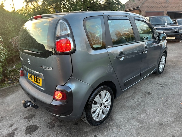 Used Citroen C3 Picasso 2011 for sale - 76217922: Photo 4