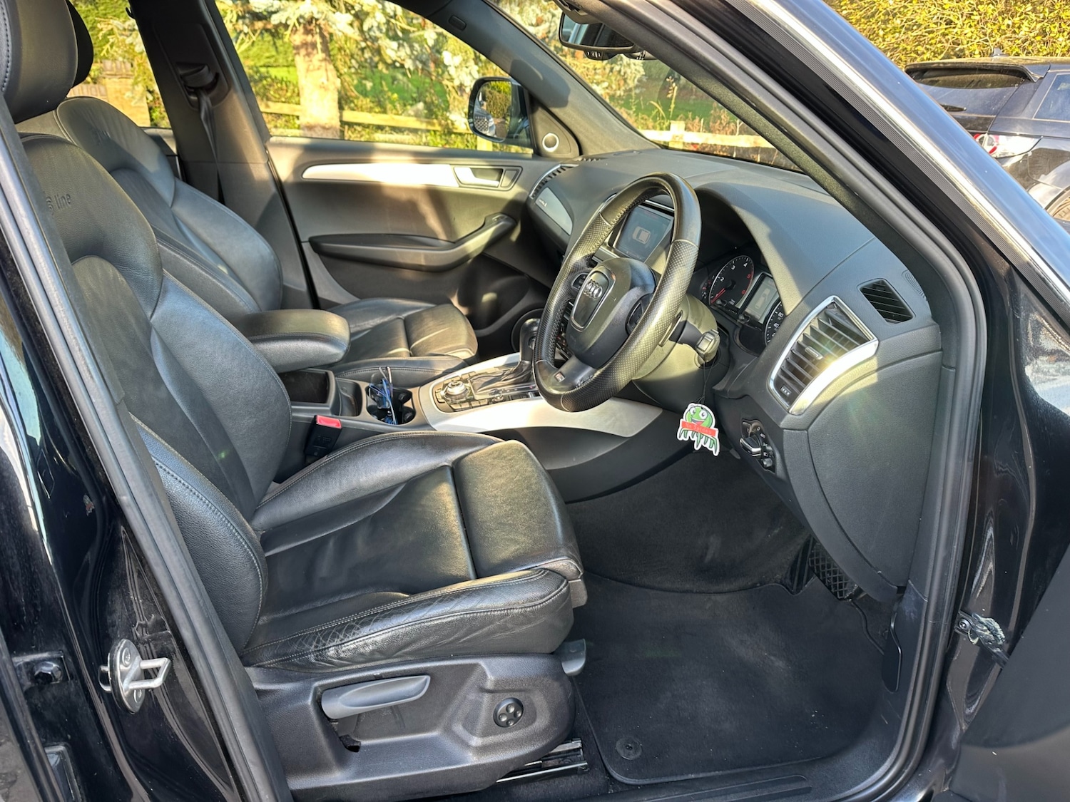 Used Audi Q5 2011 for sale - 76655554: Photo 10