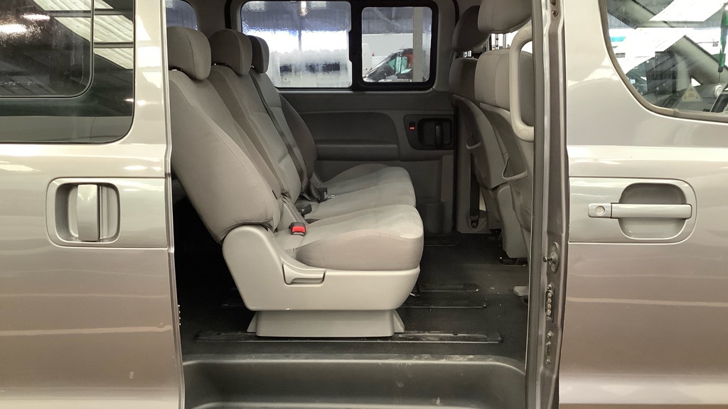 Used Hyundai i800 2010 for sale - 77352243: Photo 15