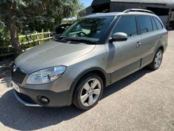 2013 (63) - 1.6 TDI CR 105 Scout 5dr