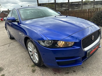 Used Jaguar XE 2017 for sale - 78254057: Photo