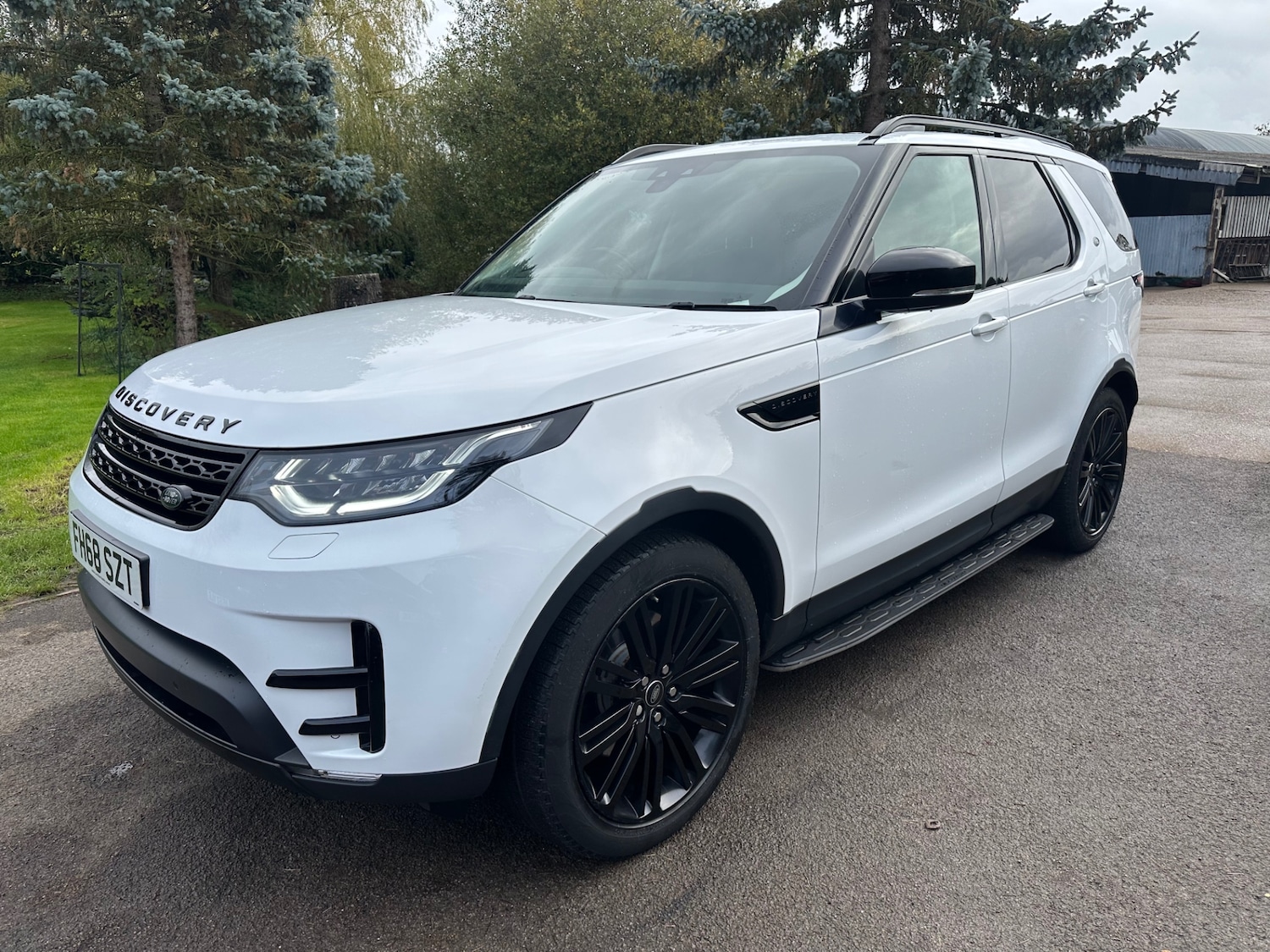 Used Land Rover Discovery 2018 for sale - 76402376: Photo 1