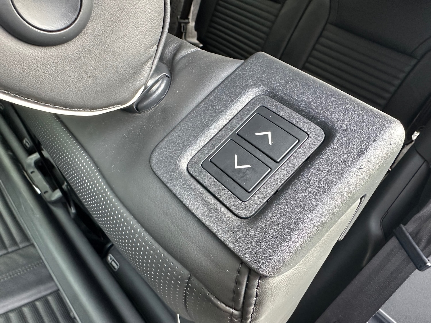 Used Land Rover Discovery 2018 for sale - 76402376: Photo 10